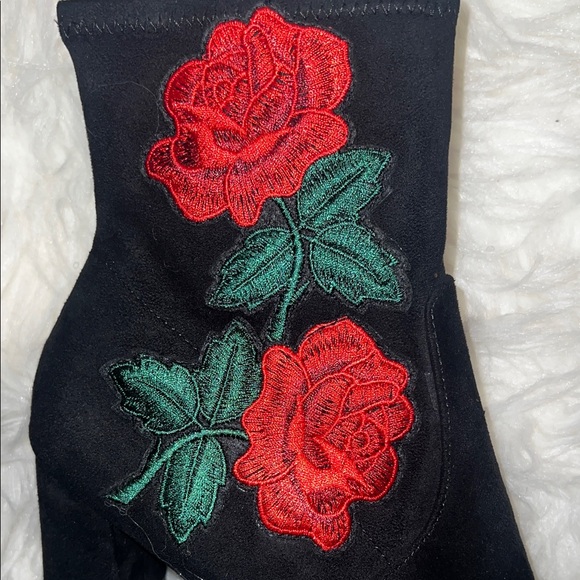 Steve Madden Black Rose Embroidered Heeled Boots - Picture 10 of 12